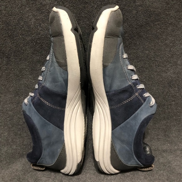 Clarks Wave Walk Shoes Womens 9.5 Blue Suede Leather Sneaker Lace Up Waterproof - Picture 6 of 12